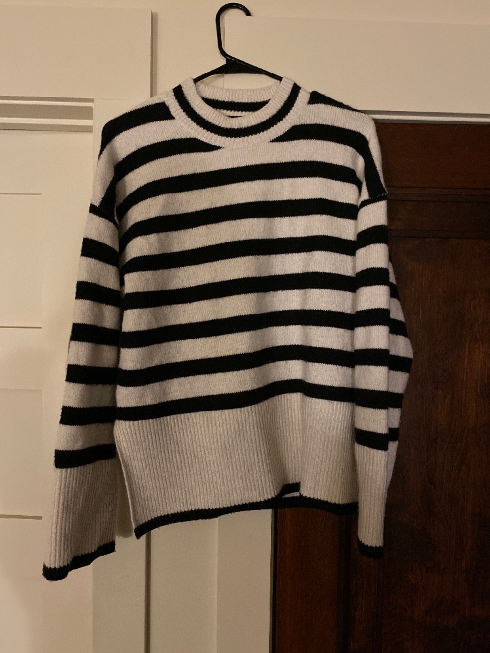 Vici Striped Sweater sz Small